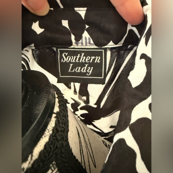 Southern Lady Black & White ButtonUp Shirt faux pockets 3/4 sleeves Petite Large - Picture 5 of 11